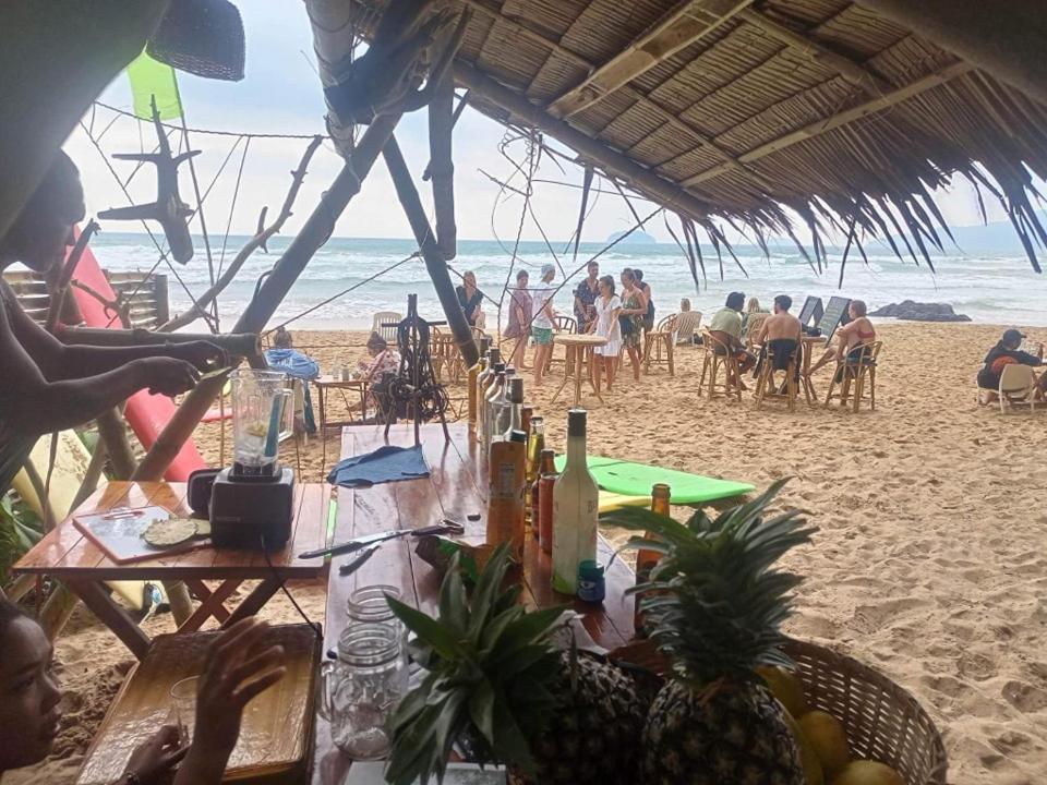 بيت شباب Surf And Skate Duli El Nido By Kiteclub Palawan المظهر الخارجي الصورة
